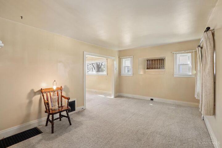 Property Photo: 19 Parkway Avenue OH 45216