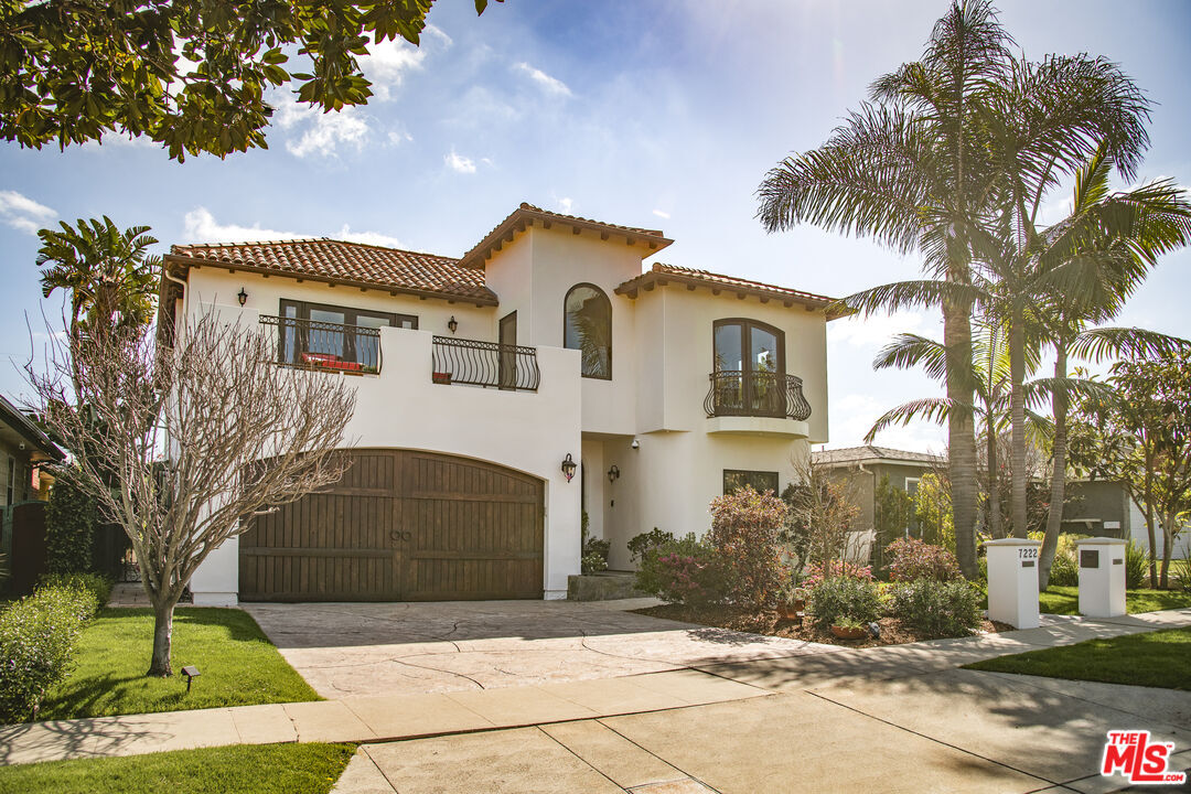 Property Photo: 7222 Kentwood Ave CA 90045