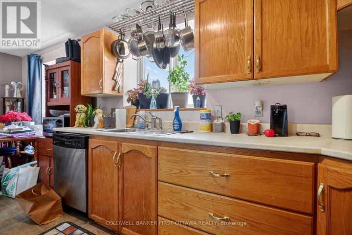 Property Photo: 133 Antrim Street ON K7C 1A6