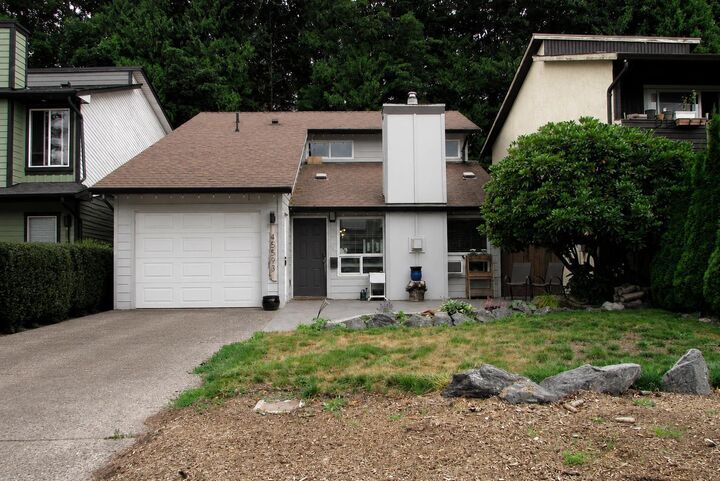Property Photo:  45593 McIntosh Drive  BC V2P 6V4 