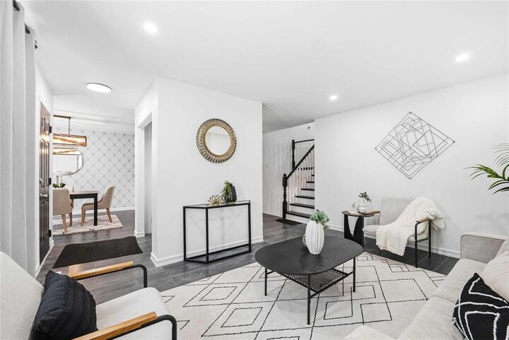 Property Photo:  1504 Leila Avenue  MB R2P 1L2 