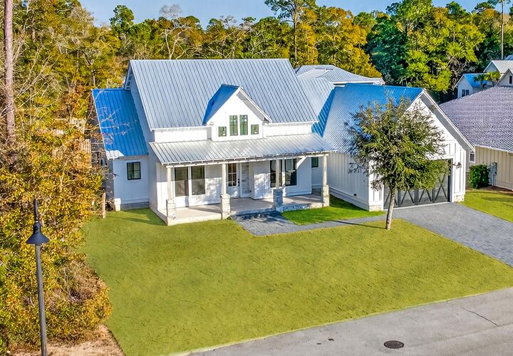 Property Photo:  186 Hibernate Way  FL 32439 