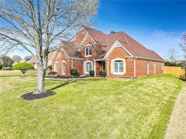 Property Photo:  6885 Grassmoor Grange Way  GA 30040 