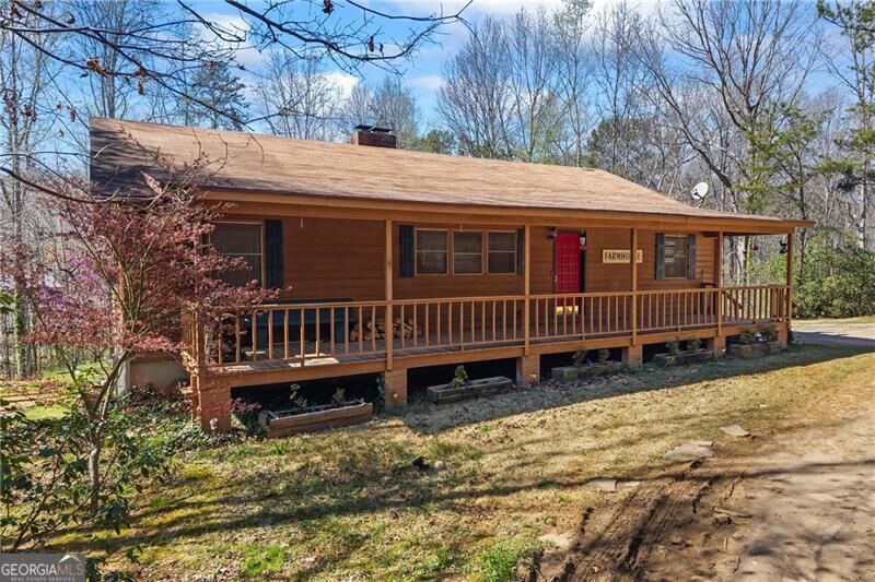 Property Photo:  300 Small Pond Drive  GA 30528 