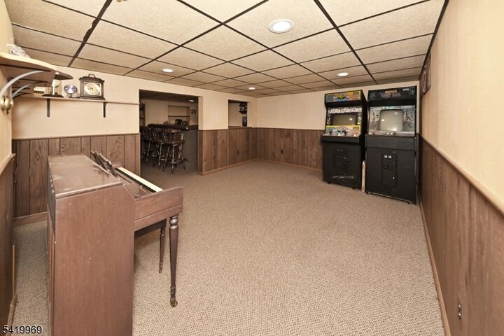 Property Photo:  217 Sweetbriar Pl  NJ 07652 