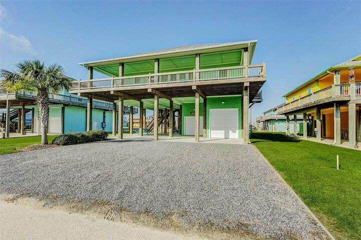 Property Photo: 951 Kenlyn Drive TX 77650