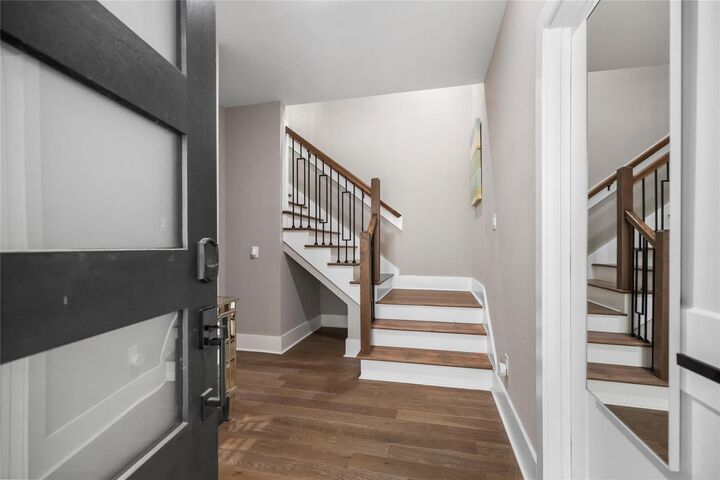 Property Photo: 1407 W 23rd Street TX 77008