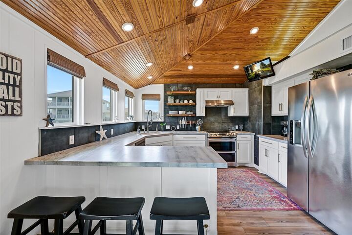 Property Photo:  4207 Maison Rouge Court  TX 77554 