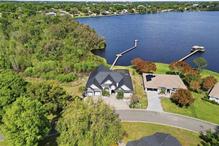 Property Photo:  1028 S Lake Mariam Drive  FL 33884 