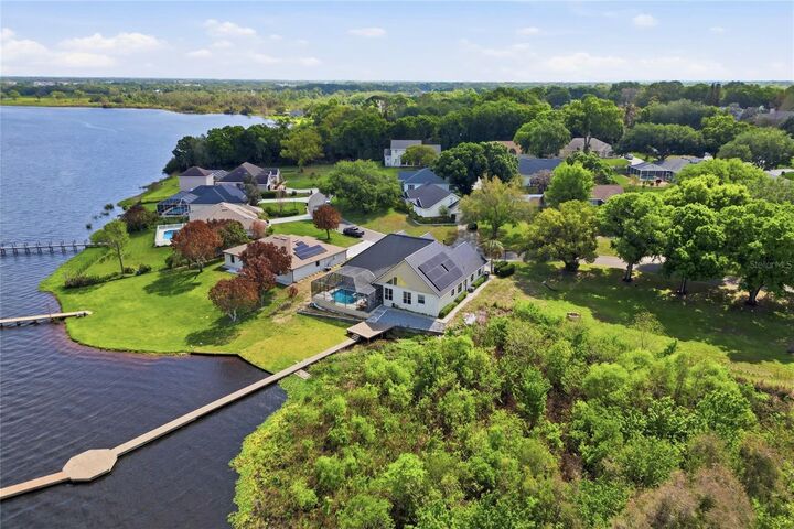 Property Photo:  1028 S Lake Mariam Drive  FL 33884 