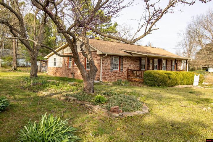 Property Photo:  717 E 8th Street  AR 72653 