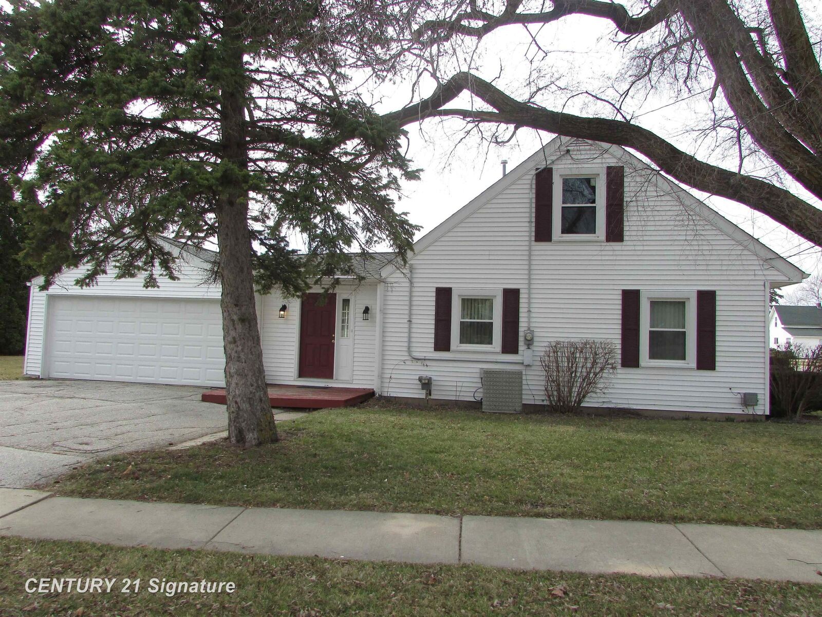 Property Photo:  286 Church Street  MI 48623 