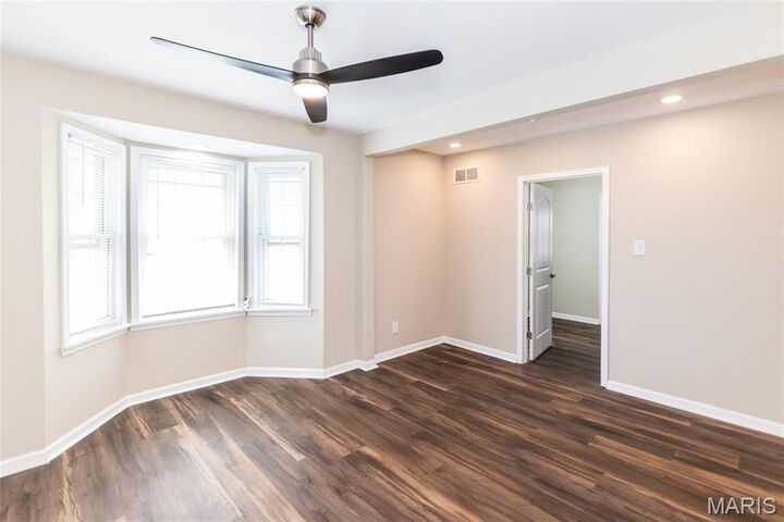 Property Photo: 6019 Jackson Avenue MO 63134