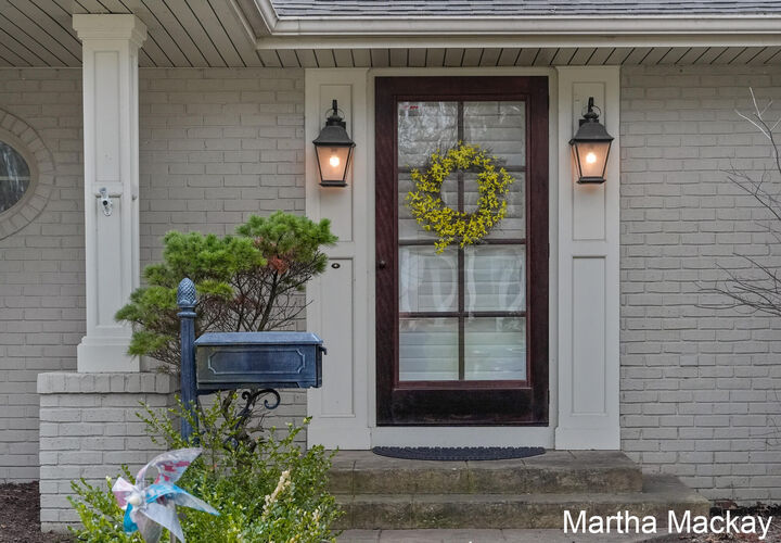 Property Photo:  2020 Argentina Drive SE  MI 49506 