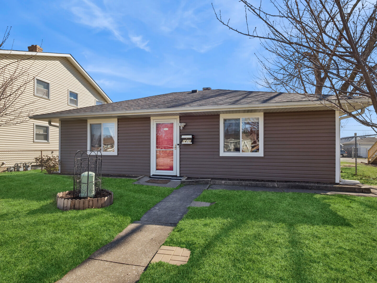 Property Photo:  1431 Elizabeth Avenue  IL 60064 