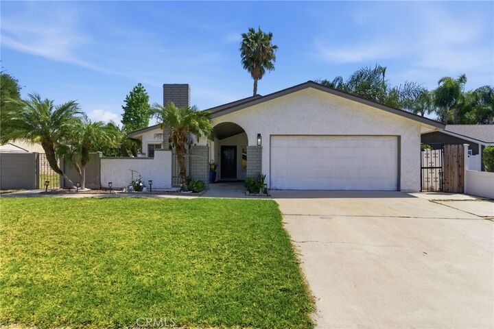 Property Photo: 1019 Meadowview Court CA 92880
