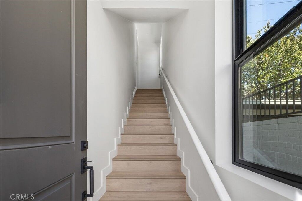 Property Photo:  5061 Cartwright  CA 91601 