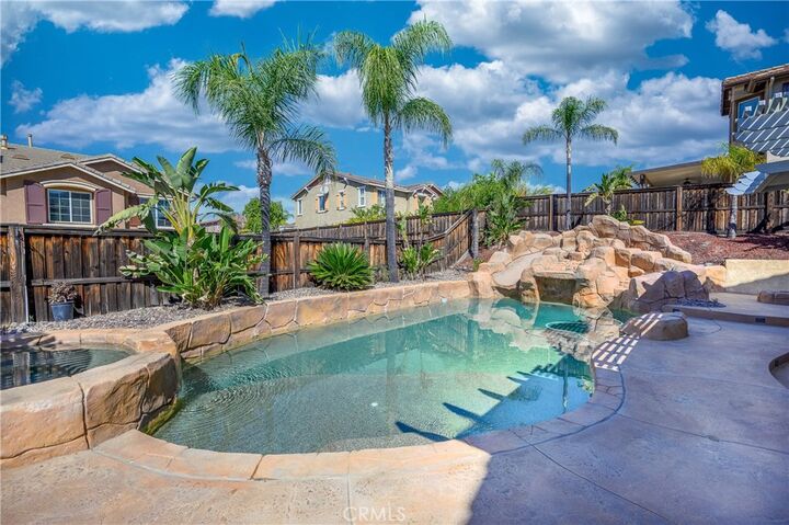 Property Photo:  41048 Sunsprite Street  CA 92532 