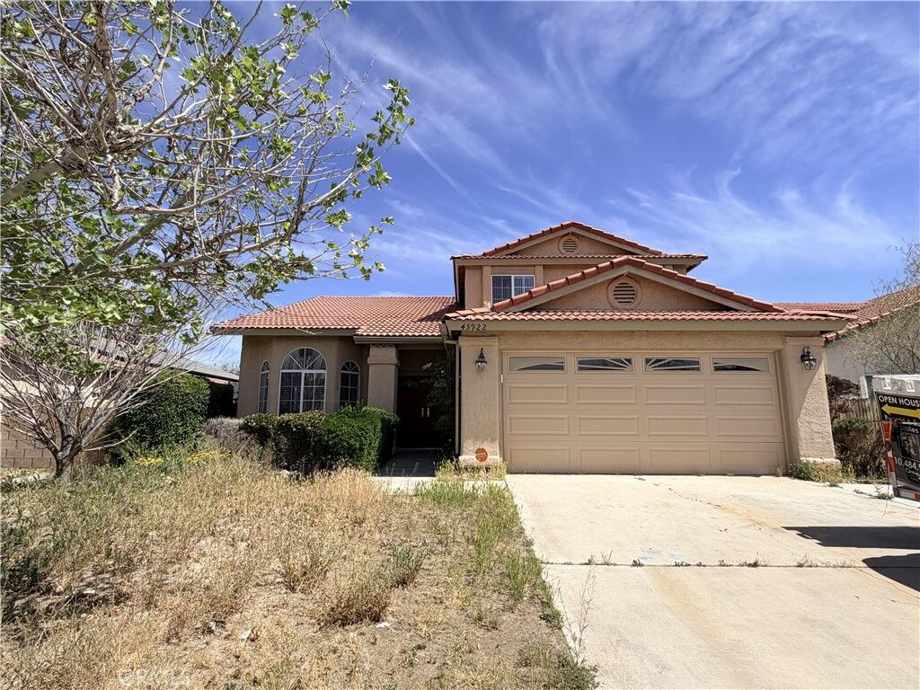 Property Photo: 43922 Fallon Drive CA 93535