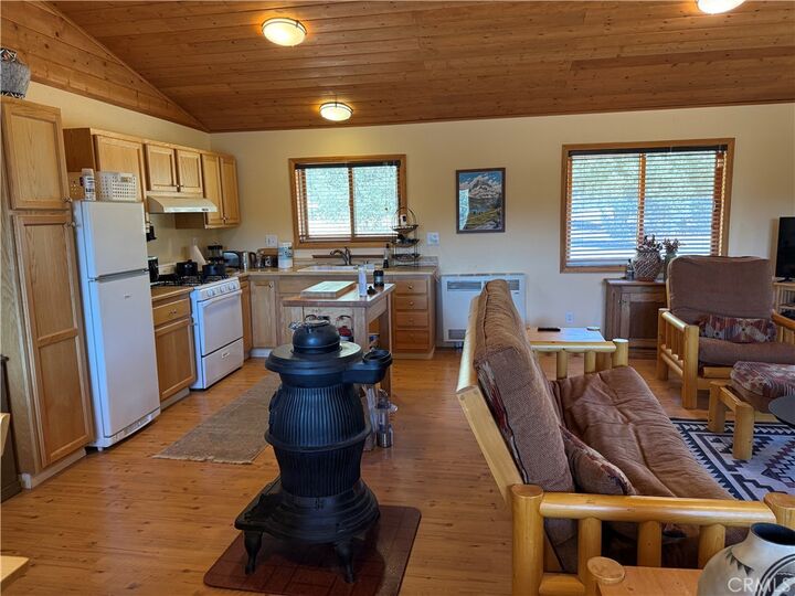 Property Photo:  97278 Old Privy  CA 93527 