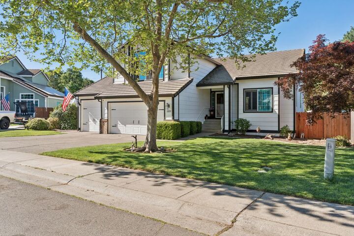 Property Photo: 2890 Aquamarine Circle CA 95672