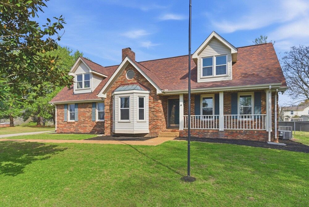 Property Photo:  721 Clayton Dr  TN 37040 