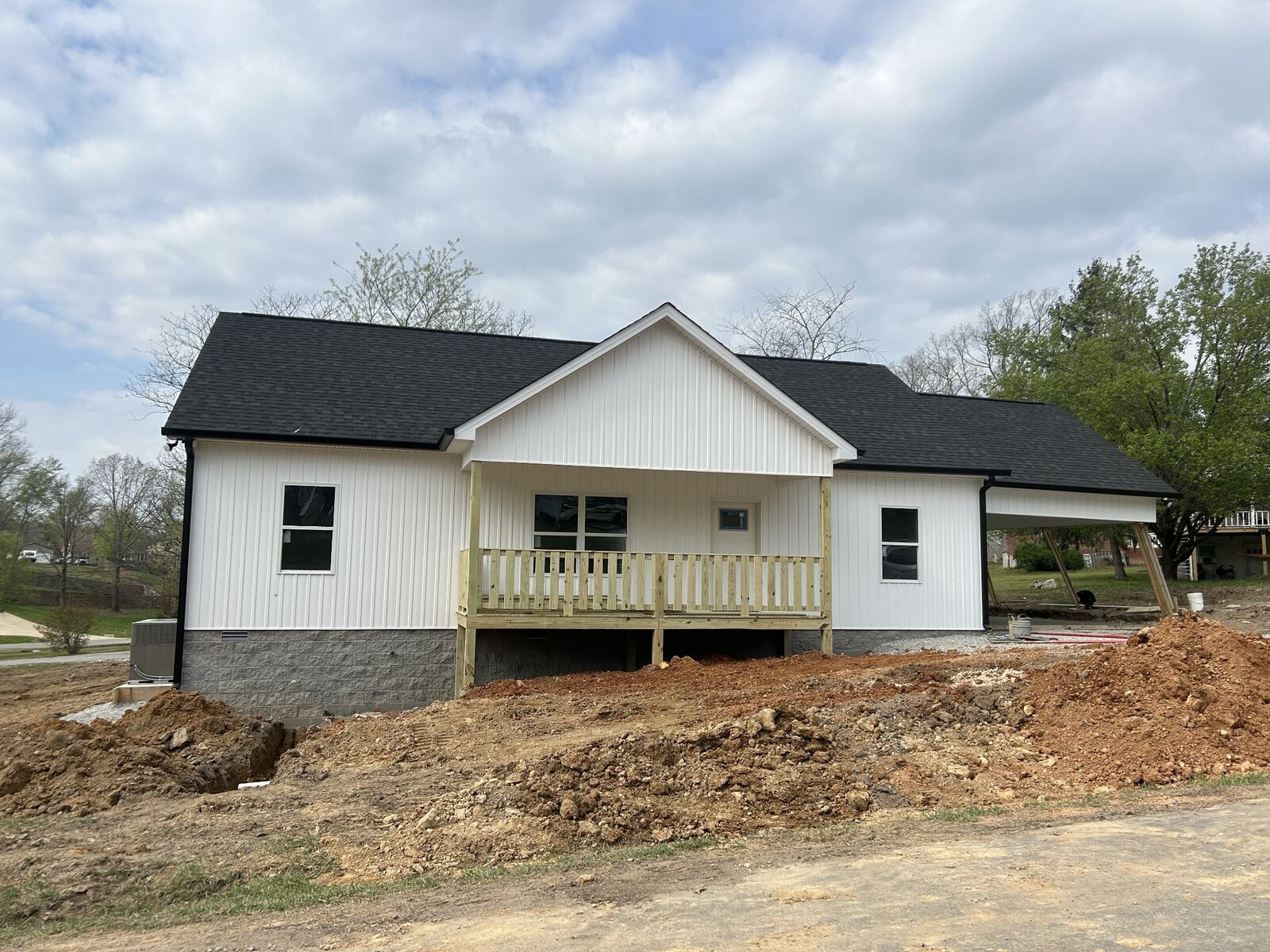 Property Photo: 1353 Sayles Cir TN 38464