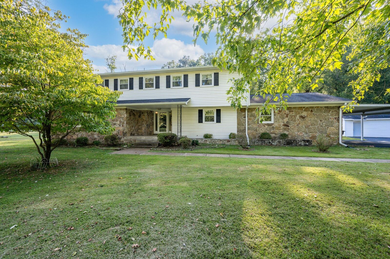 Property Photo:  307 Golf Club Ln  TN 37388 
