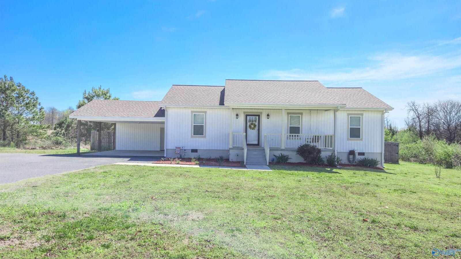 Property Photo:  1848 Mobbs School Road  AL 35016 