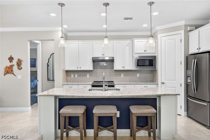 Property Photo:  11932 Bourke Place  FL 33913 