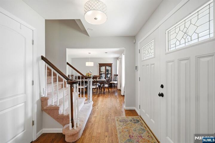 Property Photo: 11 Osborne Court NJ 07430