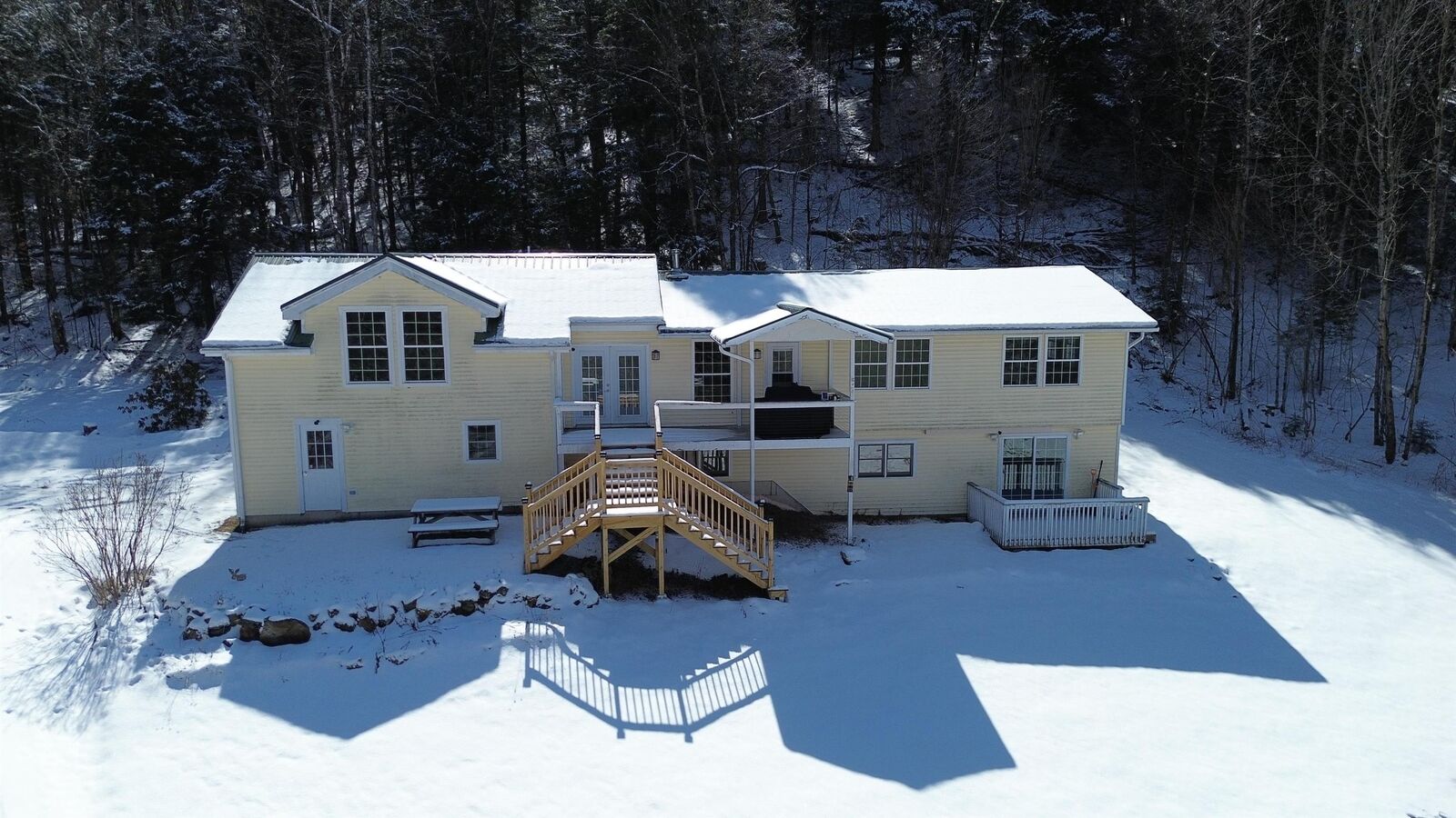 Property Photo: 260 Weaver Road VT 05462