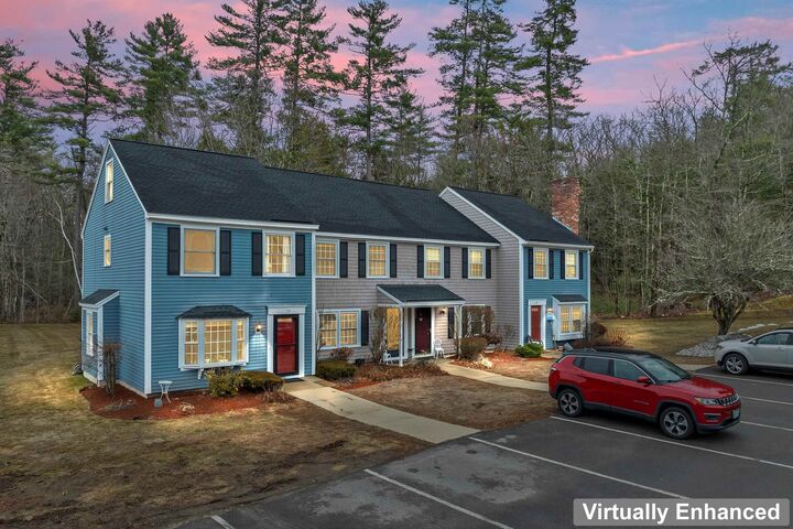 Property Photo: 33 Donovan Court NH 03054