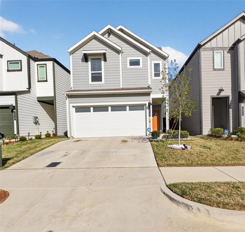 Property Photo:  3228 Hampton Drive  TX 76118 