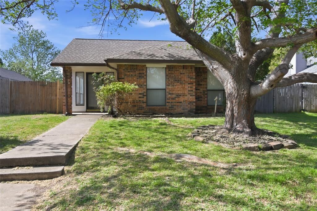 Property Photo: 4708 Jasmine Drive TX 76137