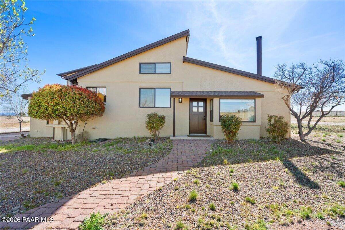 Property Photo:  1445 S Table Mountain Road  AZ 86323 