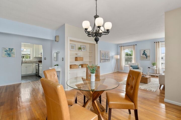 Property Photo:  289 Waverley Avenue 2  MA 02472 