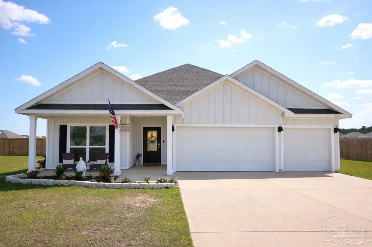 Property Photo:  2651 Ten Mile Rd  FL 32571 