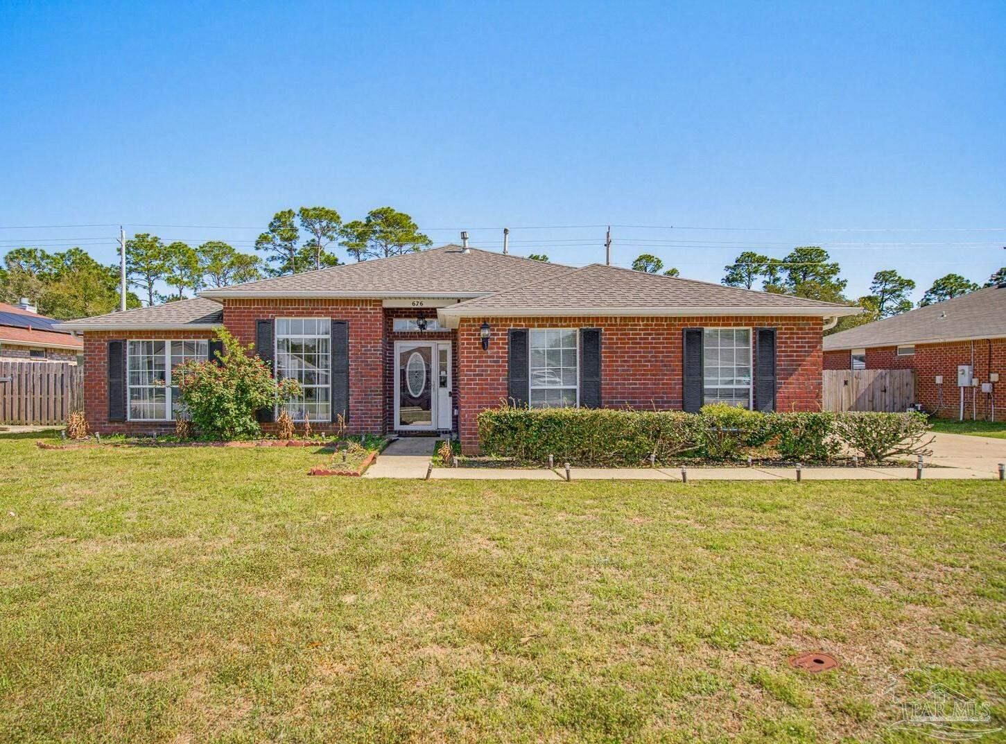 Property Photo: 676 Buoy Dr FL 32507