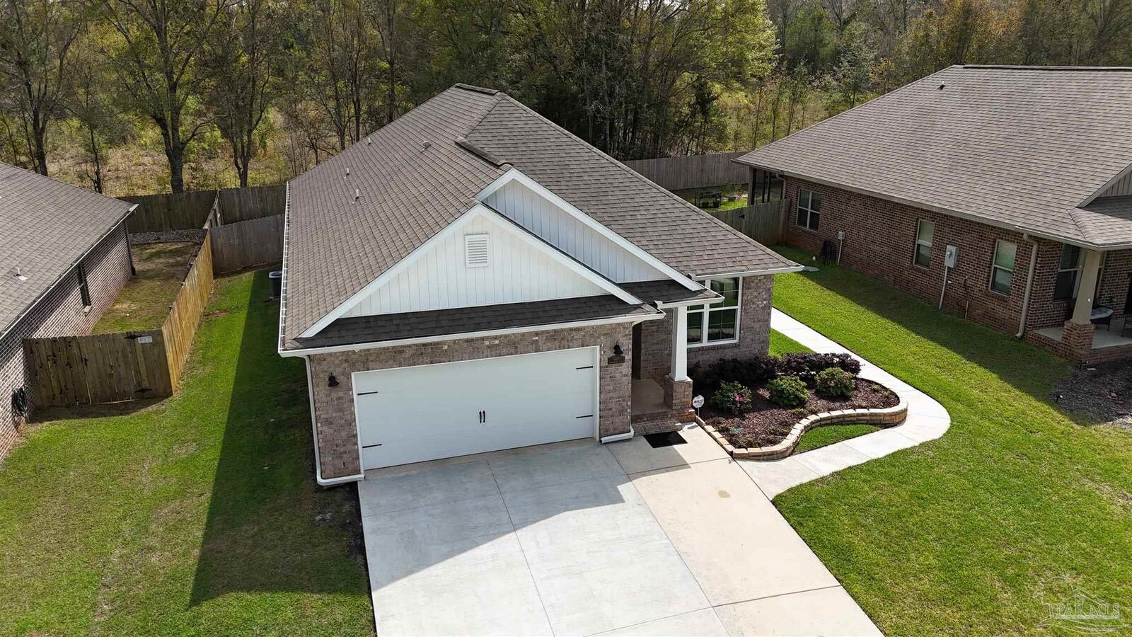 Property Photo:  437 Pemberton Ln  FL 32533 