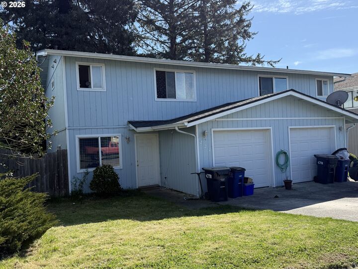 Property Photo: 226 Cypress St OR 97415