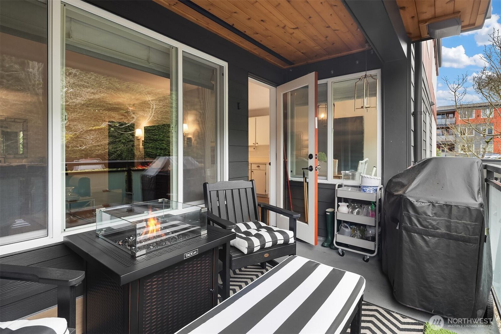 Property Photo: 7021 Sand Point Way NE B305 WA 98115