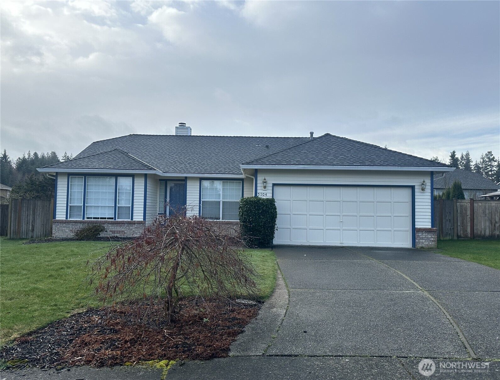 Property Photo:  5104  150th Place SE  WA 98208 
