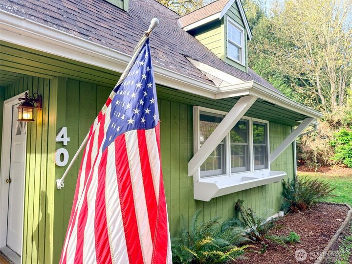 Property Photo:  40  Glen Avenue  WA 98325 