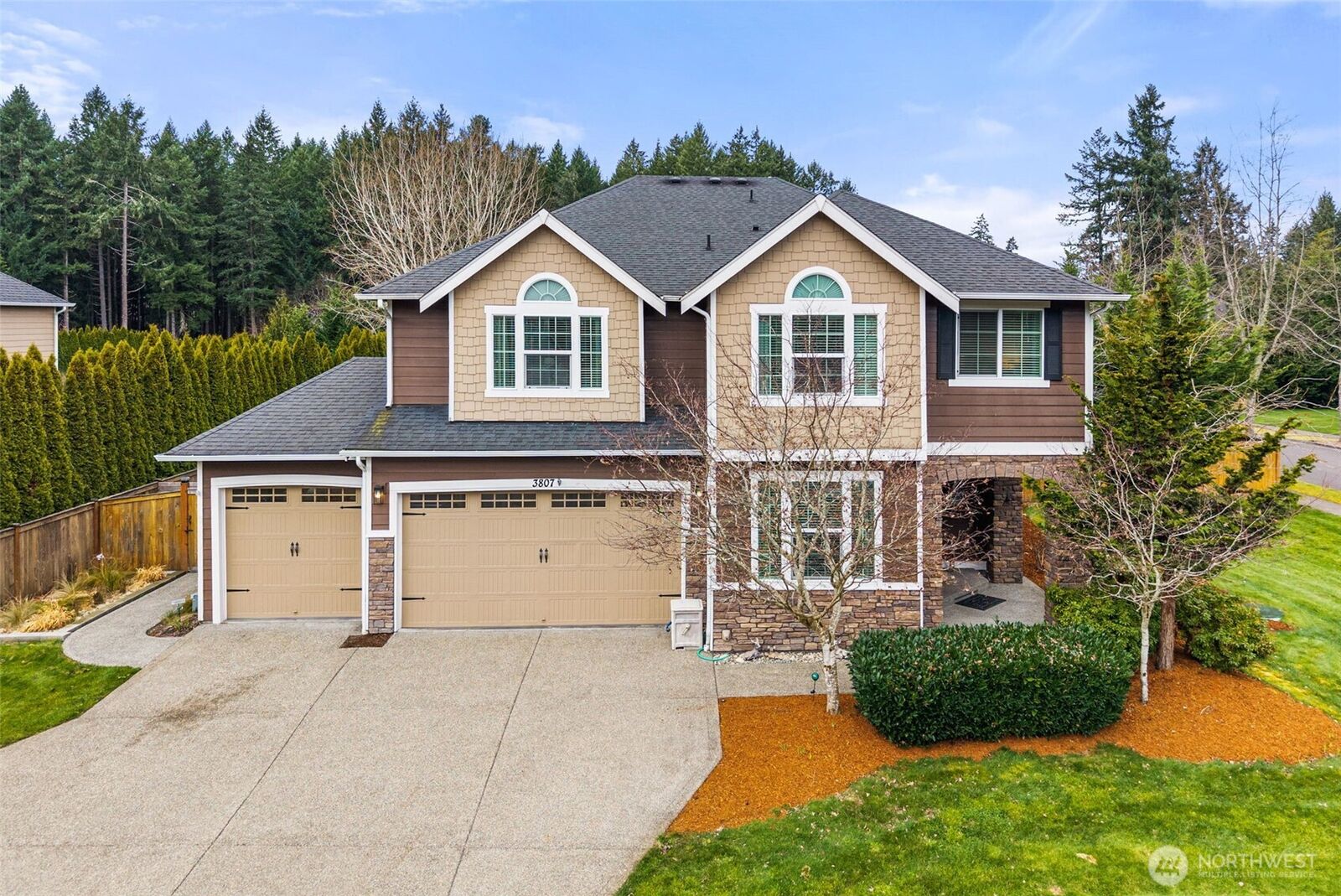 Property Photo:  3807  Lanier Court SE  WA 98503 