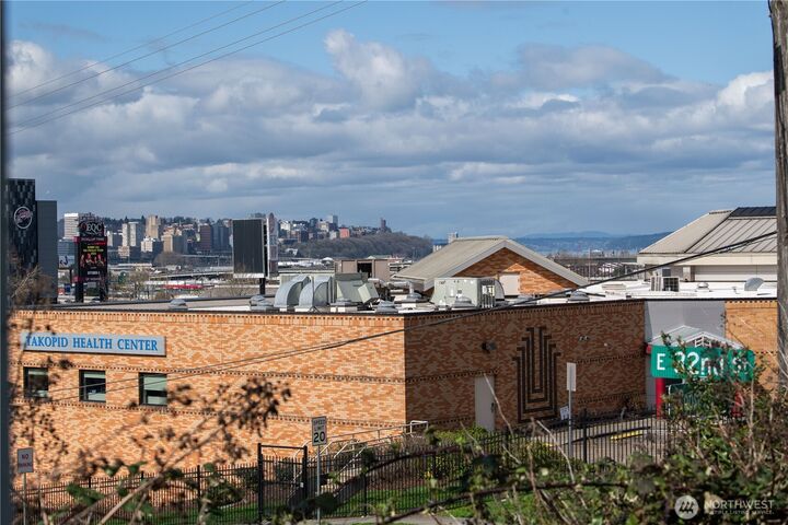 Property Photo:  2202 E 32nd Street  WA 98404 