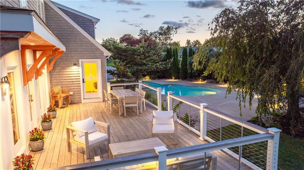 Property Photo:  2040 East Main Road  RI 02871 