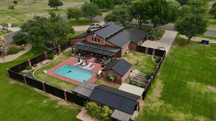Property Photo:  1488 Butler Drive  TX 76904 