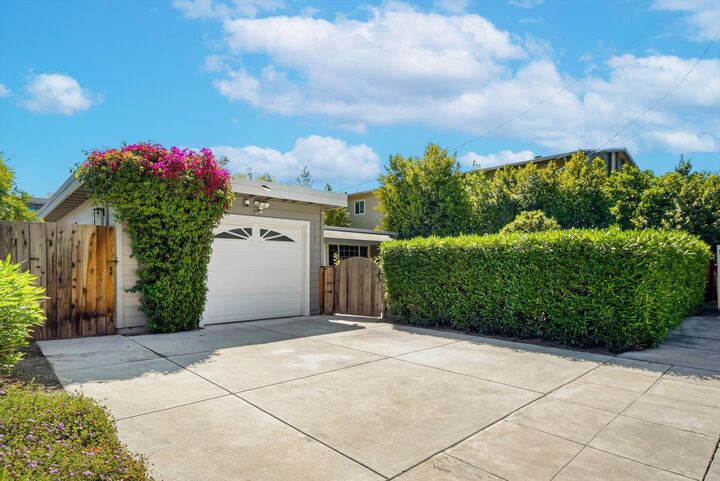 Property Photo:  413 Del Medio Avenue  CA 94040 