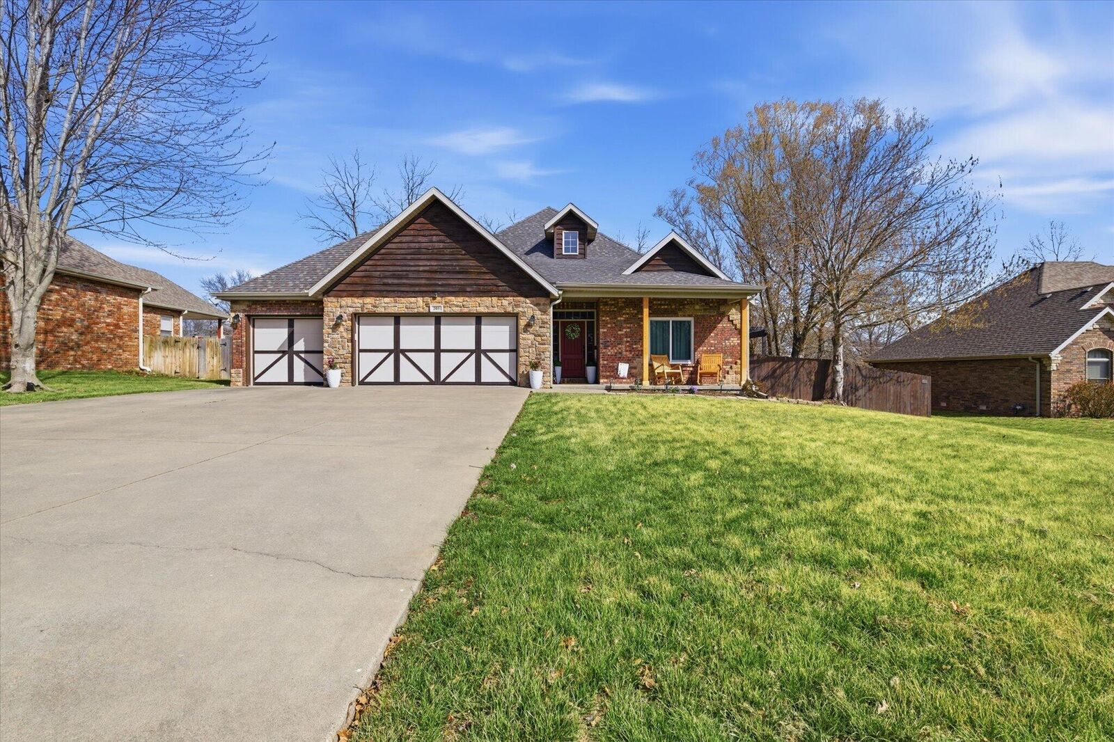 Property Photo:  205 E Grace Street  MO 65738 